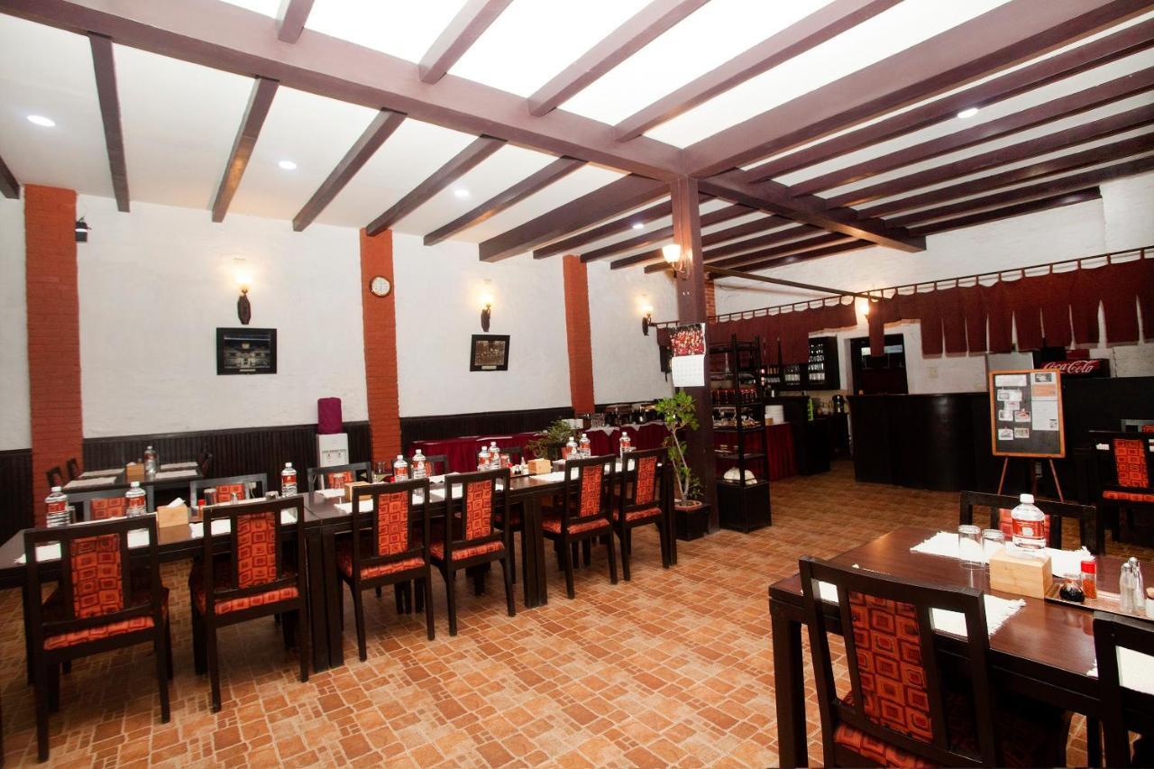 Oyo 738 Hotel Kaze Darbar Catmandu Exterior foto