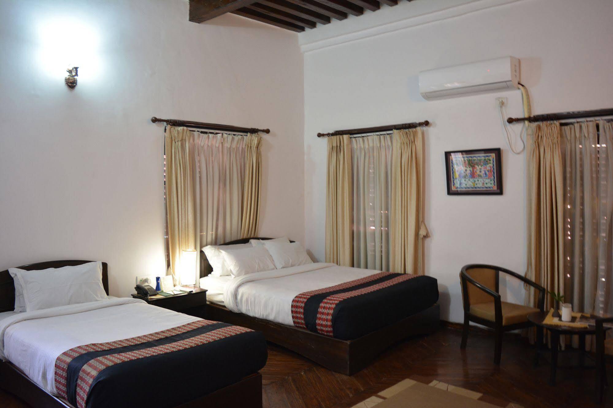 Oyo 738 Hotel Kaze Darbar Catmandu Exterior foto