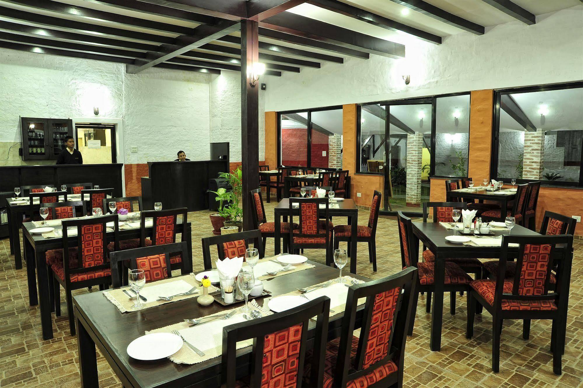 Oyo 738 Hotel Kaze Darbar Catmandu Exterior foto