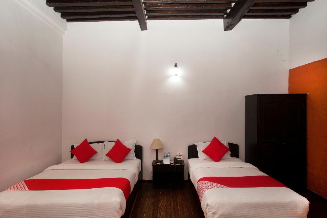 Oyo 738 Hotel Kaze Darbar Catmandu Exterior foto