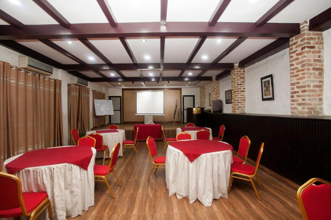 Oyo 738 Hotel Kaze Darbar Catmandu Exterior foto