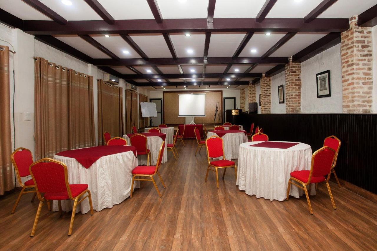 Oyo 738 Hotel Kaze Darbar Catmandu Exterior foto